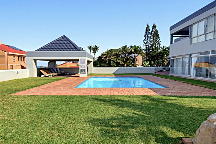 Tontiki 12 Complex pool